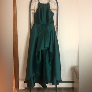 Emerald green formal cocktail dress.